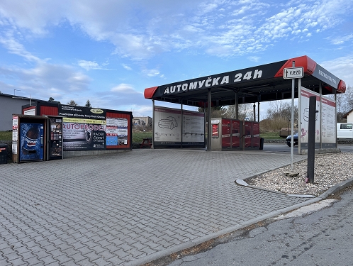 Bezkontaktní automyčka BKF CarWash Hlinsko–Kouty: Jarní přezouvání začíná důkladným mytím kol