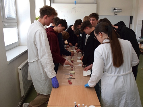 Hlinsko zahájilo nový ročník TECHNOhrátek. Školáky nadchla mléčná laboratoř i práce se dřevem