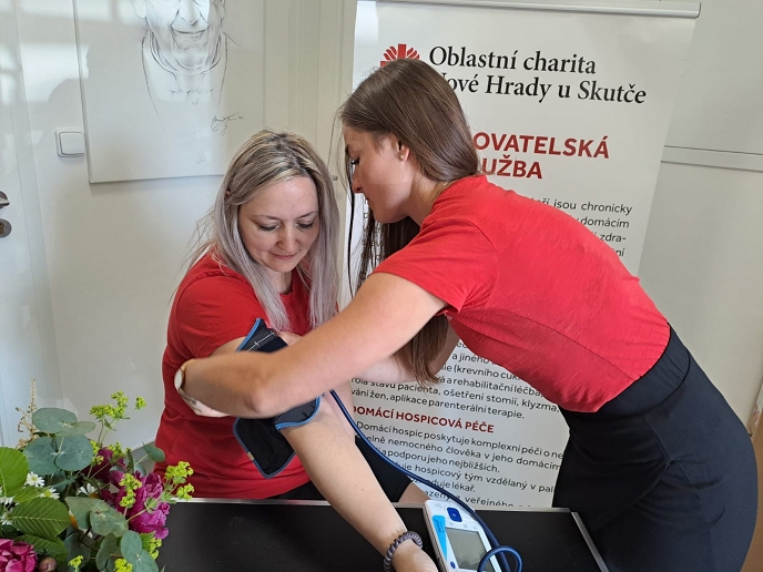 Den otevřených dveří u sestřiček přiblížil veřejnosti práci domácí zdravotní péče