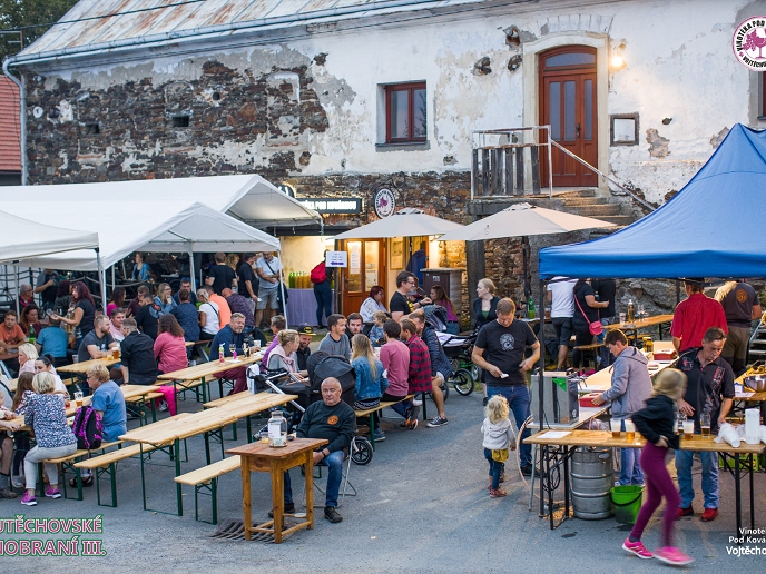 Vinotéka Pod Kovárnou zve na akci Vojtěchovské vinobraní