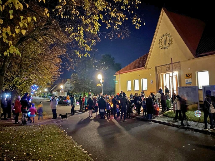 Památník Lidice připravuje pátý ročník Svatomartinského lampionového průvodu