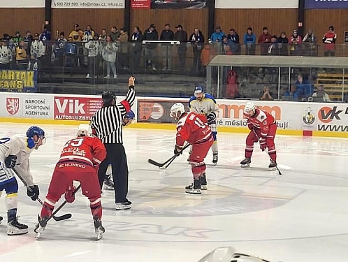 Hlinečtí hokejisté přišli o nadějně rozehraný zápas v dlouhém oslabení