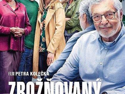 Film Zbožňovaný v letním kině s točeným pivem a klobásou