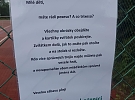 Hra pro nejmenší v Srní na hřišti