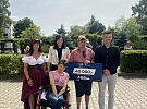 Příhodova 100 pro dobrou věc. Díky cyklozávodu putuje na charitativní účely 85 000 Kč