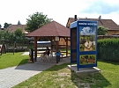 Knižní koutek a workout hřiště ve Studnicích