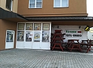 Kvůli koronaviru se zavírají restaurace a některé obchody