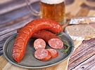 Řeznictví U Švandů představilo novinku - Fotbalová klobása
