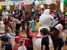 Tipy na pátek a víkend: Výstavy, divadlo, dětský karneval v Kameničkách, diskotéka