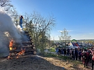 Fotoreportáž z tradičního Pálení čarodějnic v Hlinsku u lípy