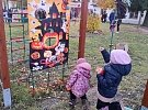 Halloweenské odpoledne v MŠ Budovatelů nabídlo radost, hudbu i vůni špekáčků