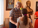 Do Kameniček se po jednadvaceti letech vrátil malíř Jiří Peřina. Výstava představuje krásu Vysočiny i venkovského života