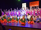 Fotoreportáž: TS Ridendo opět vyprodalo Multifunkční centrum. Profilový pořad nabídl přehlídku všech generací tanečníků