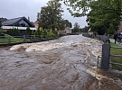 Hlinskem se prohnala až osmdesátiletá voda, Hamerská přehrada přetékala přepadem