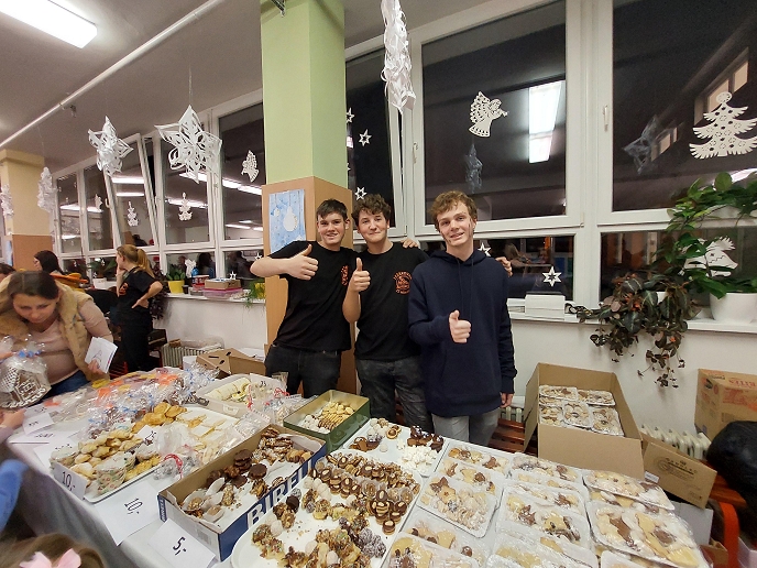 FOTOREPORTÁŽ: Vánoční těšení na Základní škole Ležáků