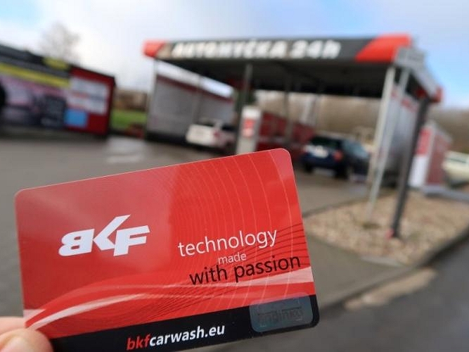 TIP NA DÁREK: Poukaz od 100 Kč do bezkontaktní automyčky BKF CarWash Hlinsko-Kouty