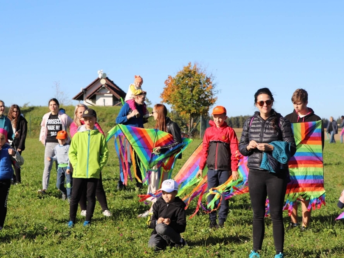 Obec Kameničky zve na Drakiádu se soutěží o nejdéle létajícího draka