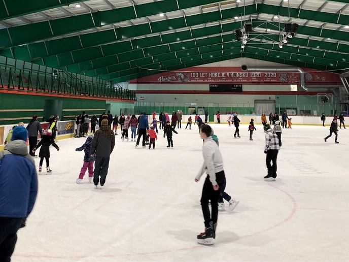 Veřejné bruslení začíná již tento pátek