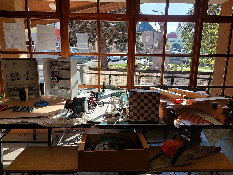 Image 4